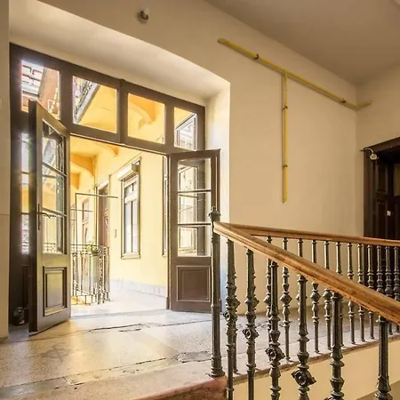 Brody Holiday-Calm And Comfort With Two Double Bed Budapest Exterior photo