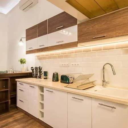 Brody Holiday-Calm And Comfort With Two Double Bed Budapest Exterior photo